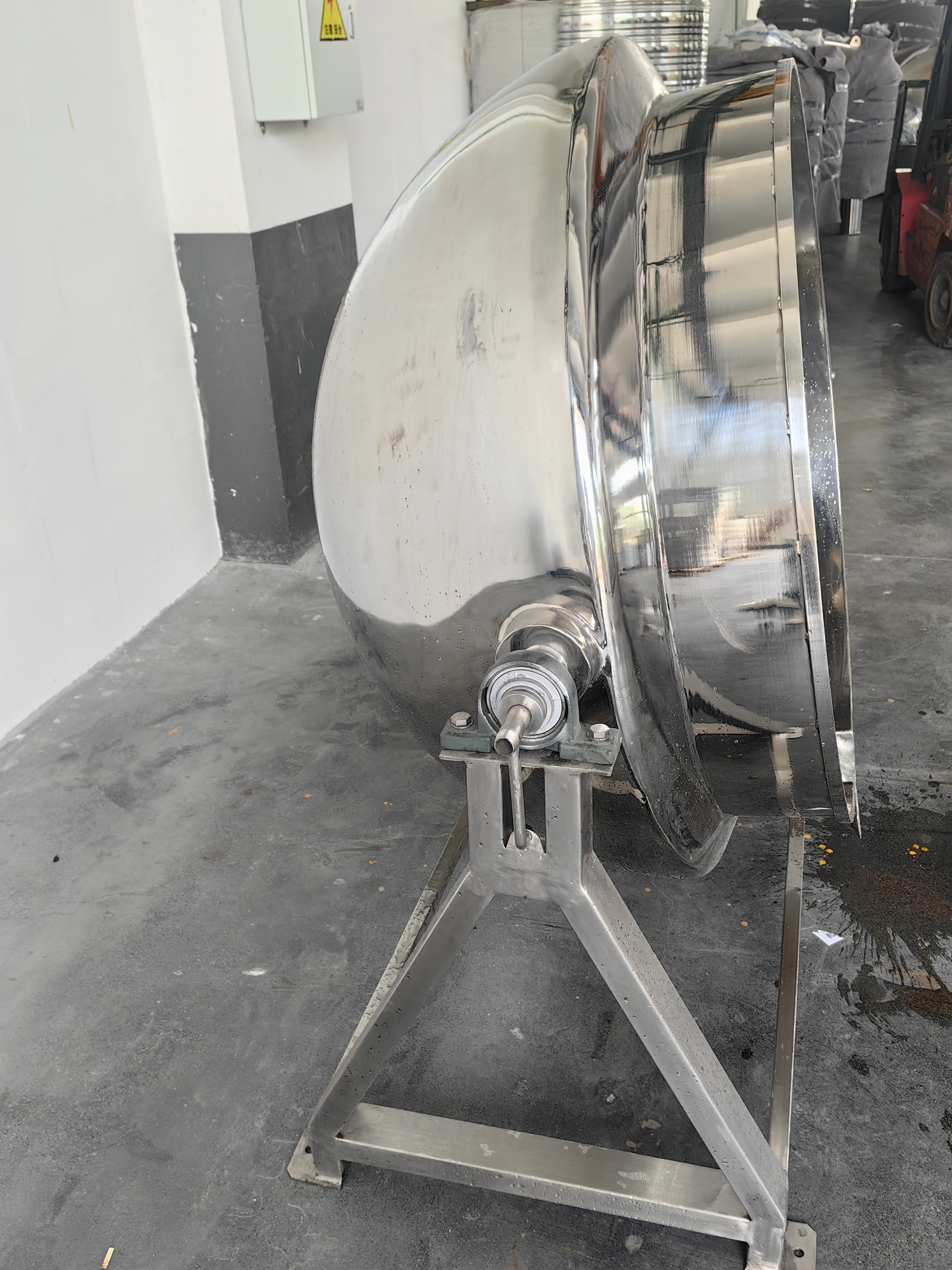 Electric Heating Mixing Tank vs Steam Heating Tank